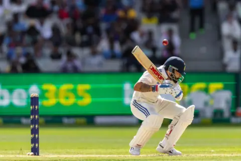 Getty Images India's Virat Kohli ducks a bouncer during the second day of the Border Gavaskar Trophy NRMA Insurance Boxing Day Test match between Australia and India at the Melbourne Cricket Ground on December 27, 2024 in Melbourne, Australia. (p